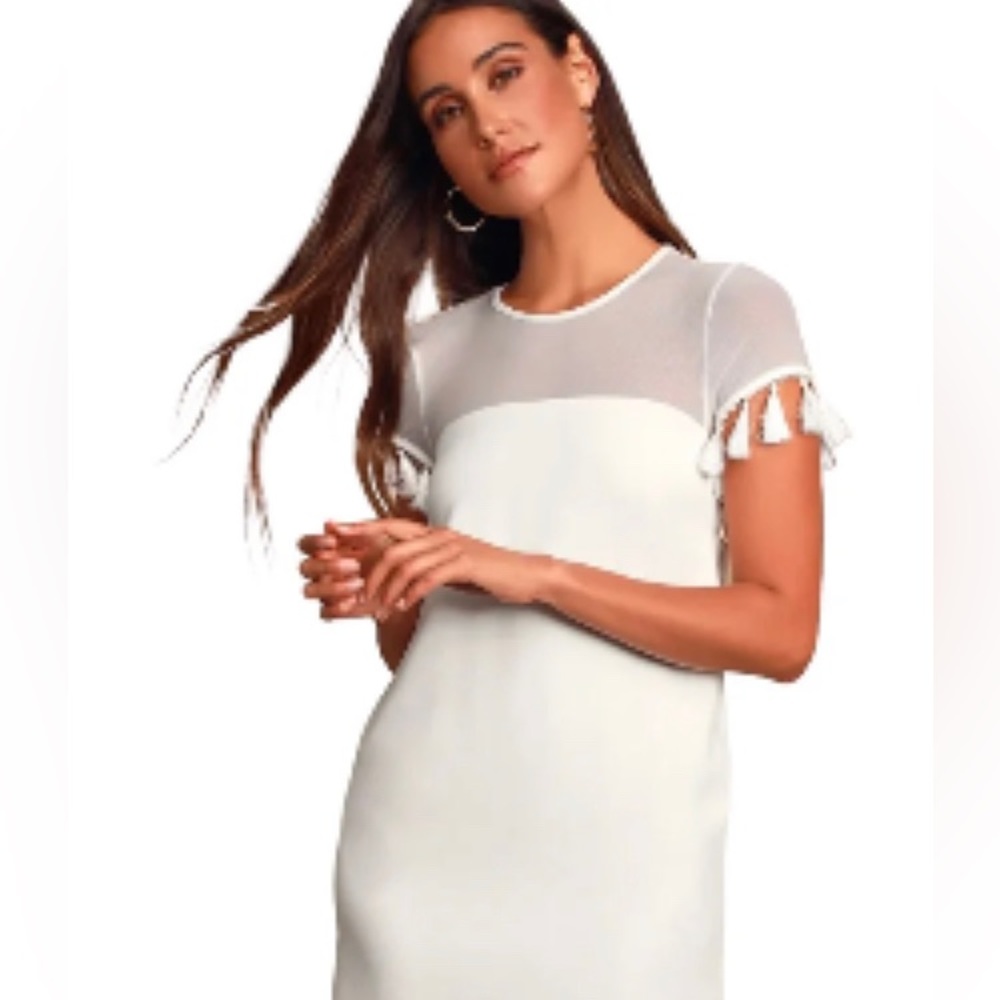 Lulu’s Shift Dressed Iced Latte Tassel Sleeve White Size Small Like New